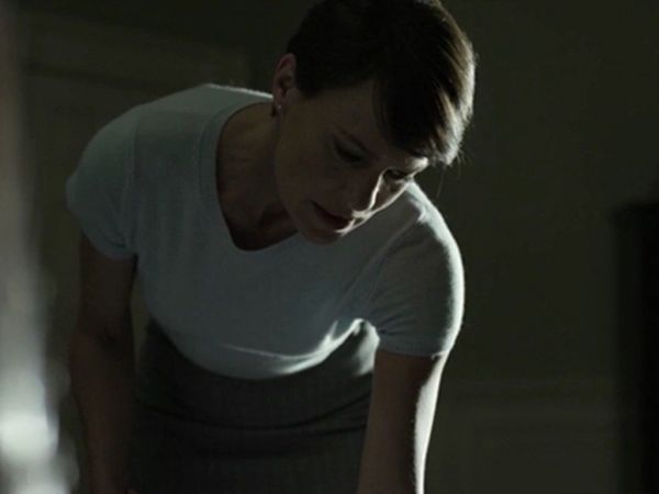 Claire Underwood's Short Sleeve Cashmere Sweater on House of Cards