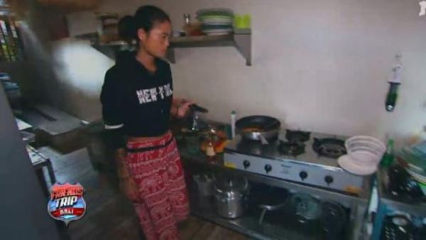 Clear's Black New York Sweatshirt