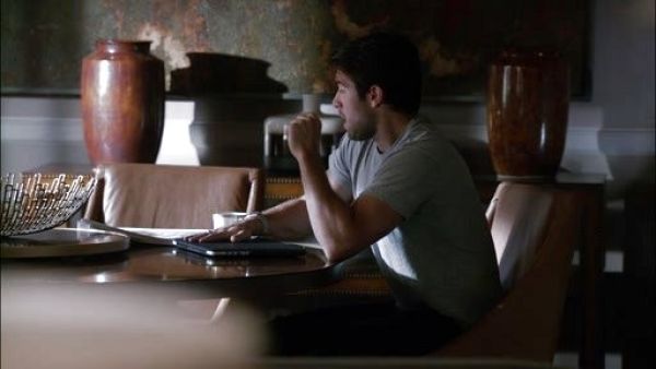 Daniel Grayson's Cotton Crew Neck T-Shirt in Grey on Revenge