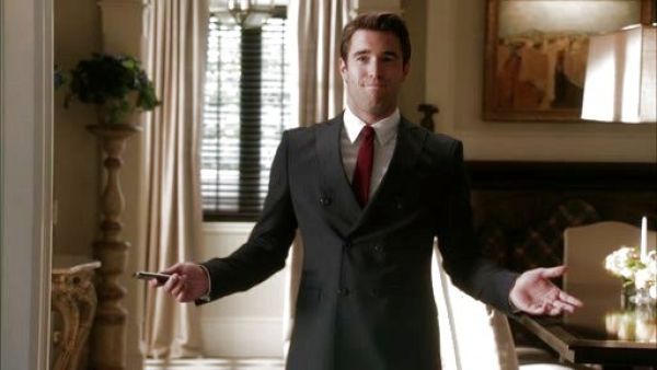 Daniel Grayson's double breasted suit on Revenge