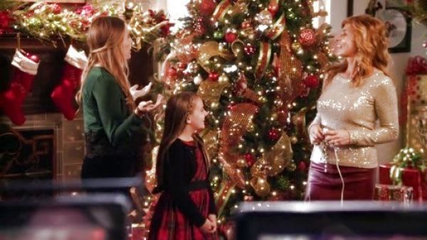 Daphne Conrad's Taffeta Tartan Dress on Nashville