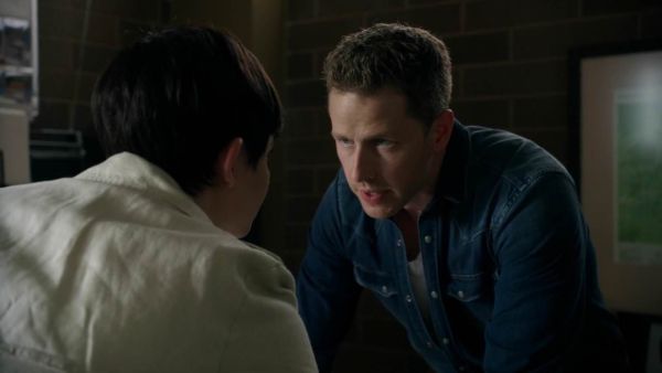 David Nolan's Faded effect denim shirt on Once Upon A Time 