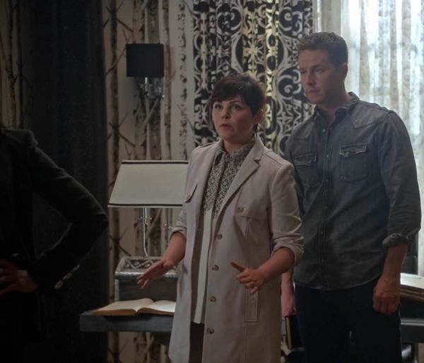 Mary Margaret Blanchard / Snow White's floral macramé blouse on Once Upon A Time 