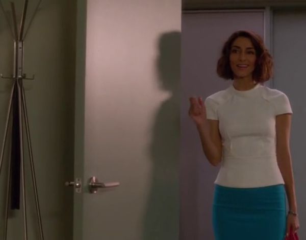 Delia Bonai's Cymatia Angled Peplum Top & High-Waist Wool Crepe Pencil Skirt on Girlfriends' Guide to Divorce