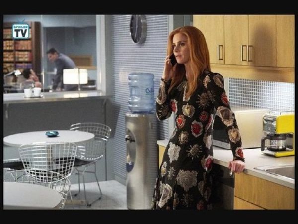 Donna Paulsen's Black Heart Print Midi Dress on Suits