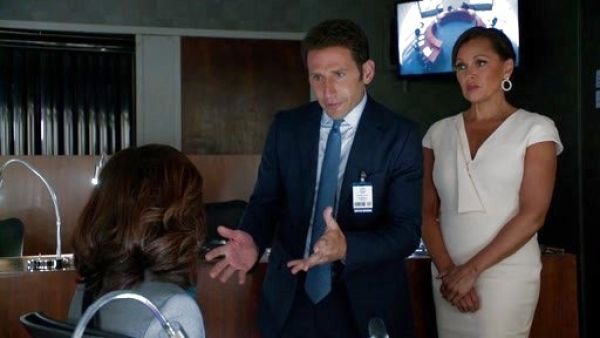 Dr. Hank Lawson's navy tonal stripe wool two-button suit on Royal Pains