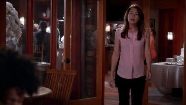 Dr. Meredith Grey's Sleeveless drapey popover on Grey's Anatomy