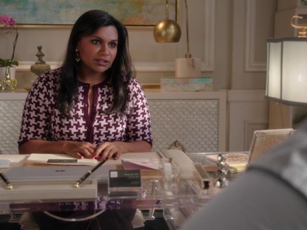 Dr. Mindy Lahiri's houndstooth pattern cardigan on The Mindy Project