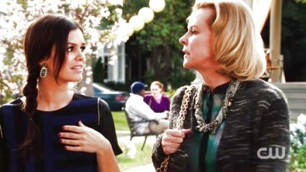 Dr. Zoe Hart's Eveil Multi-Stripe Top on Hart of Dixie