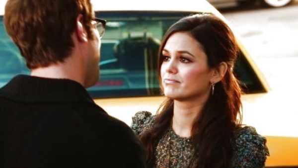 Dr. Zoe Hart's Ruched Printed Top on Hart of Dixie