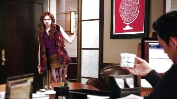 Eliza Dooley's Faux Fur Long Vest on Selfie