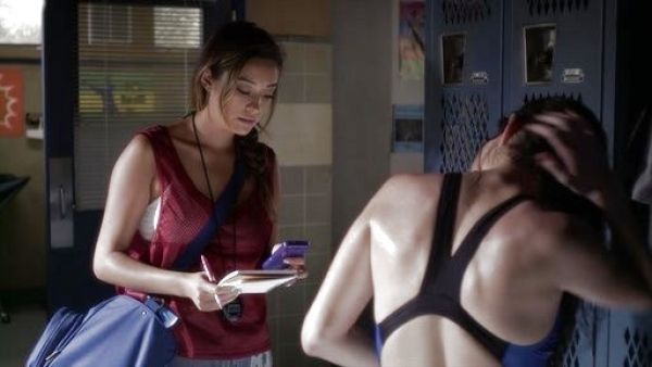 Emily Fields's Big Mesh Tank on Pretty Little Liars