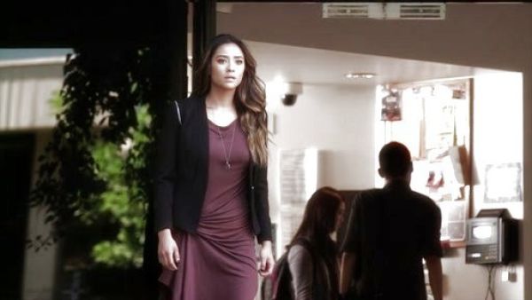 Emily Fields's Riviera Jersey Dress on Pretty Little Liars
