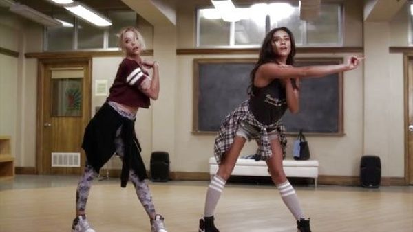 Emily Fields's Stripe Calf-High Sock on Pretty Little Liars