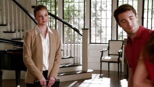 Emily Grayson's Kacela Checklist Jacket on Revenge