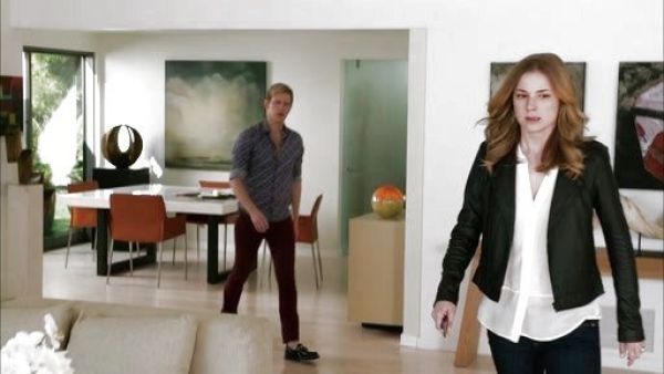 Emily Grayson's Silk blouse on Revenge
