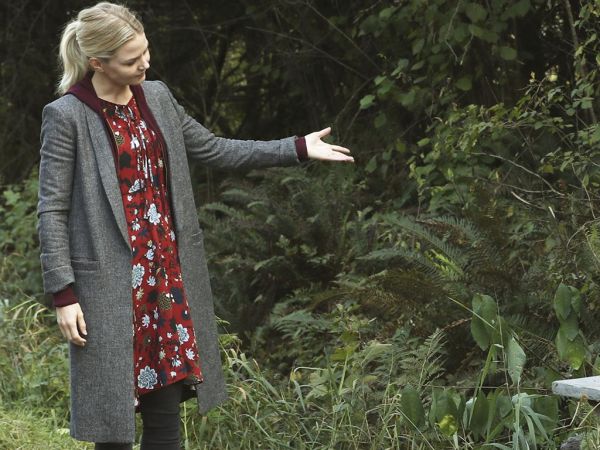 Emma Swan's Kylie Long Shawl Collar Jacket on Once Upon A Time 