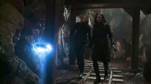 Emma Swan's Marla Leather Knee-High Boots on Once Upon A Time 