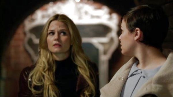 Emma Swan's Veruca Distressed Leather Jacket on Once Upon A Time 