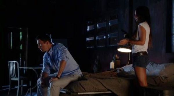 Fiona Glenanne's Cutoff Shorts on Burn Notice