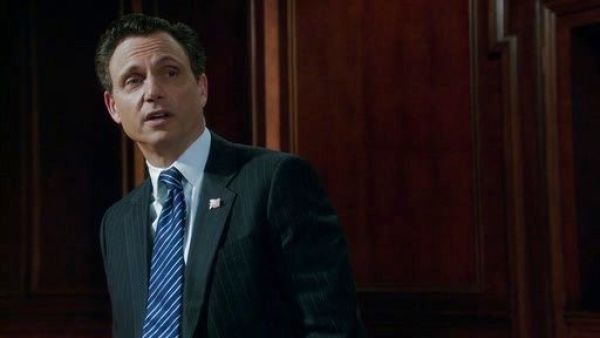 Fitz Grant's Pinstriped Two-Piece Suit on Scandal