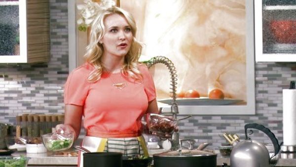 Gabi Diamond's Crepe Tee Shift Dress on Young & Hungry
