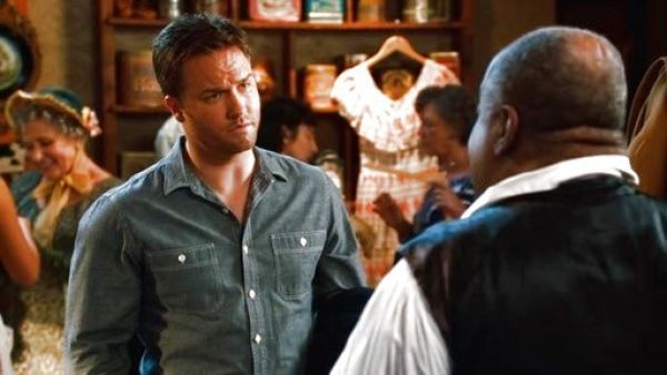 George Tucker's Chambray Utility Shirt on Hart of Dixie