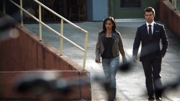 Gia's Washed Linen and Faux Leather Pieced Jacket on The Originals