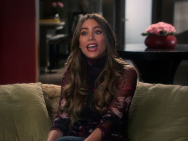 Gloria Pritchett's Floral Printed Turtleneck Top on Modern Family