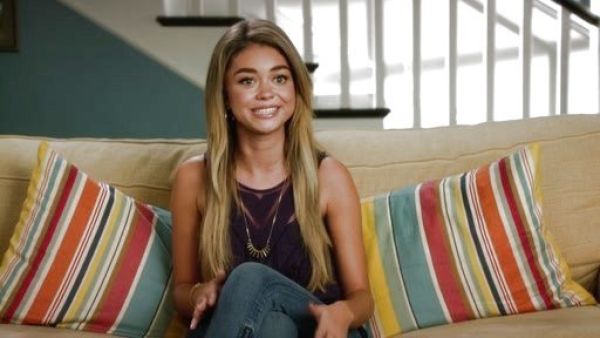 Haley Dunphy's Ethereal Daze Ginger Top on Modern Family