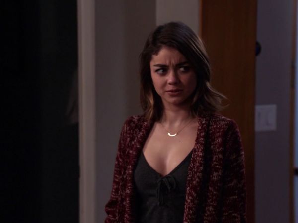 Haley Dunphy's Grey Ribbed Lace Up Crop Top on Modern Family