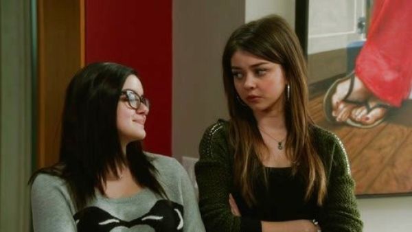 Haley Dunphy's Hoop Earrings on Modern Family