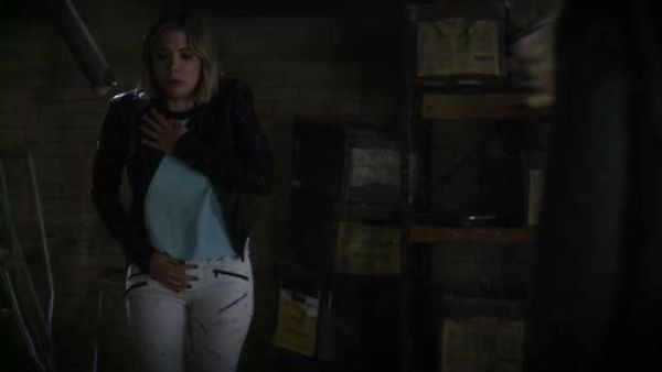 Hanna Marin's Billie Zipper Skinny Jean on Pretty Little Liars