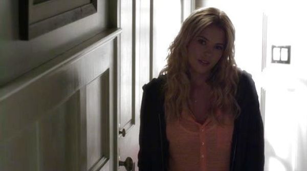 Hanna Marin's Ex Boyfriend Tee on Pretty Little Liars