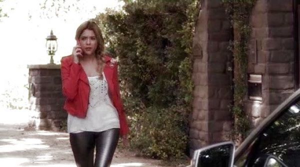 Hanna Marin's Front Row Jeans, Skinny Metallic Coated Denim on Pretty Little Liars