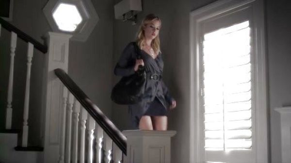 Hanna Marin's NIGHT OF THE WOLF NECKLACE on Pretty Little Liars
