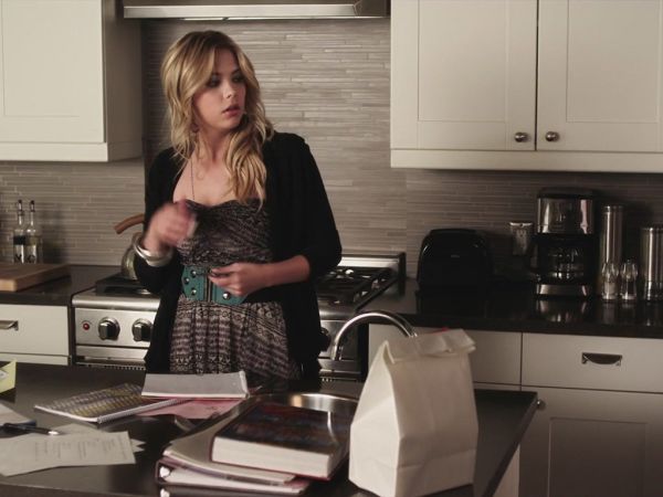 Hanna Marin's Strapless Dress on Pretty Little Liars