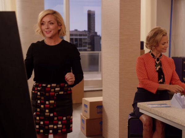Jacqueline Vorhees' Geometric Leather Pocket Skirt on Unbreakable Kimmy Schmidt