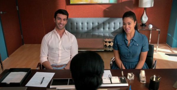 Jane Villanueva's CHAMBRAY DENIM SHIRT DRESS on Jane the Virgin