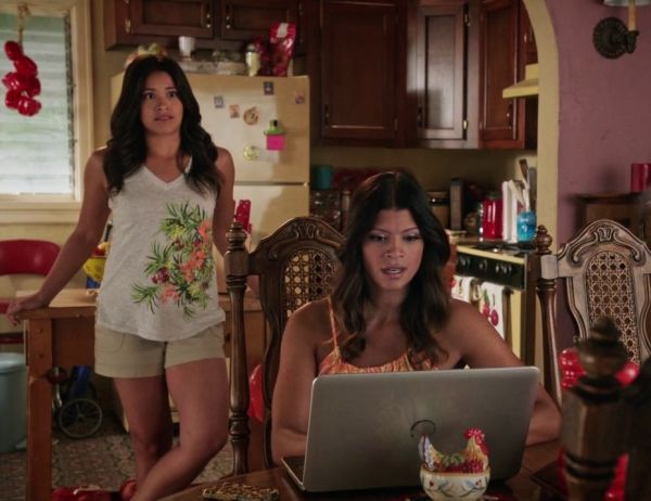 Jane Villanueva's Vintage Slub V Tank on Jane the Virgin