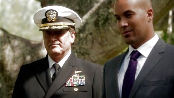 Jesse Porter's Woven Silk Tie on Burn Notice