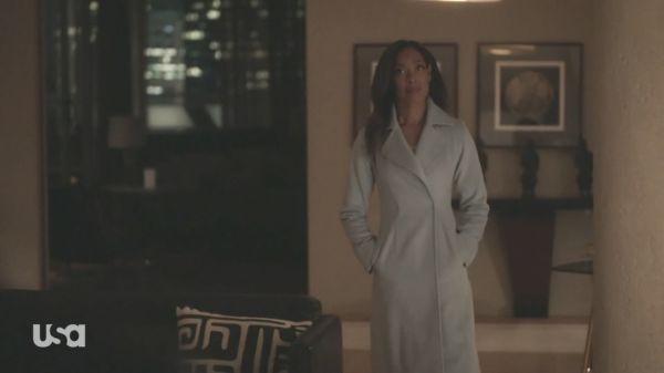 Jessica Pearson's Belted camel hair coat on Suits