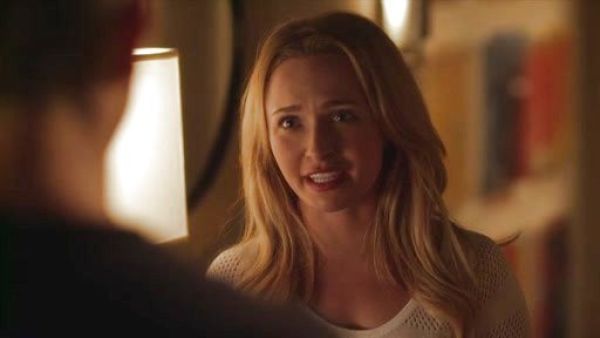 Juliette Barnes's Genevieve Raglan Pullover on Nashville