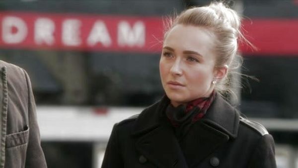 Juliette Barnes's Skull Print Scarf on Nashville
