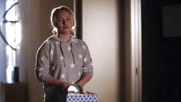 Juliette Barnes's Star-print jersey hooded top on Nashville