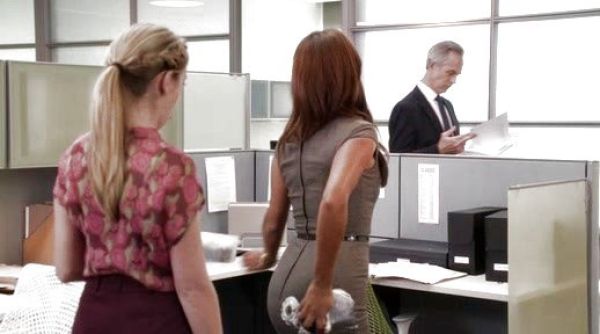 June Colburn's Pencil Skirt on Don't Trust the B---- in Apartment 23