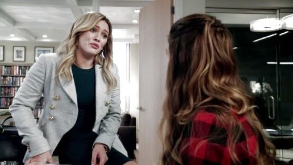 Kelsey Peters's Grey Seth Brushed Wool Blazer on Younger