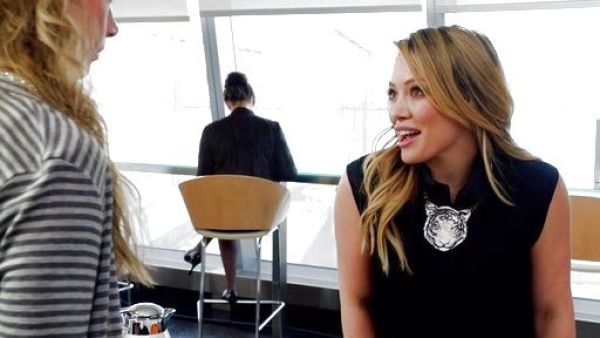 Kelsey Peters's Tiger Necklace on Younger