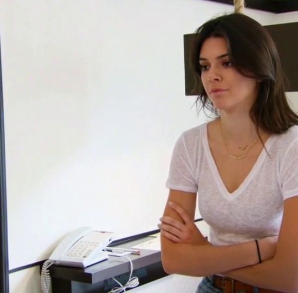 Kendall Jenner's "The Classic V" T-Shirt on Keeping Up With The Kardashians
