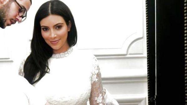 Kim Kardashian's Cotton-Blend Lace Gown on Keeping Up With The Kardashians